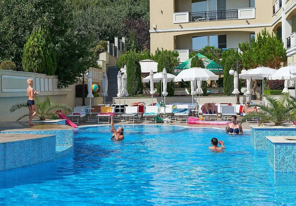 Penelope Palace Pomorie 3*,